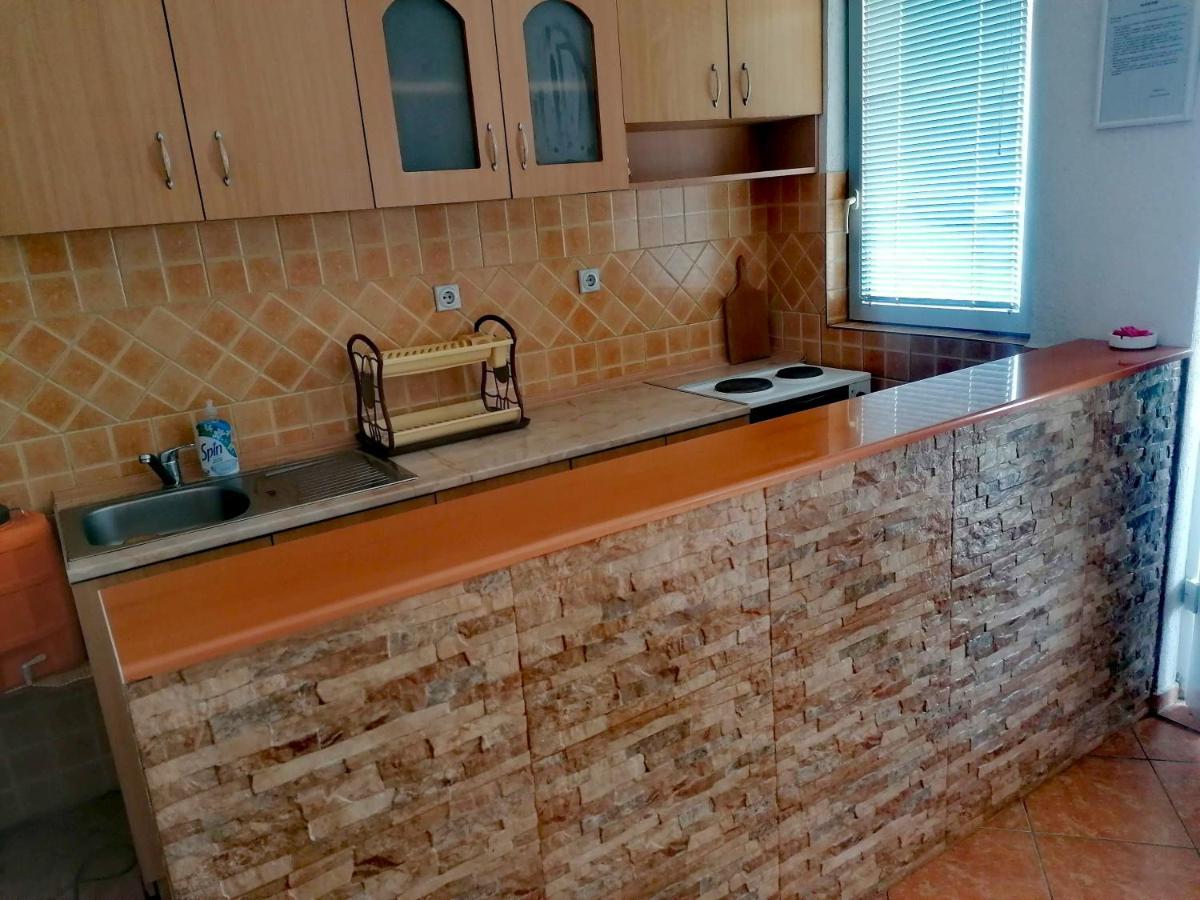 Apartmani Ljubica Utjeha Luaran gambar