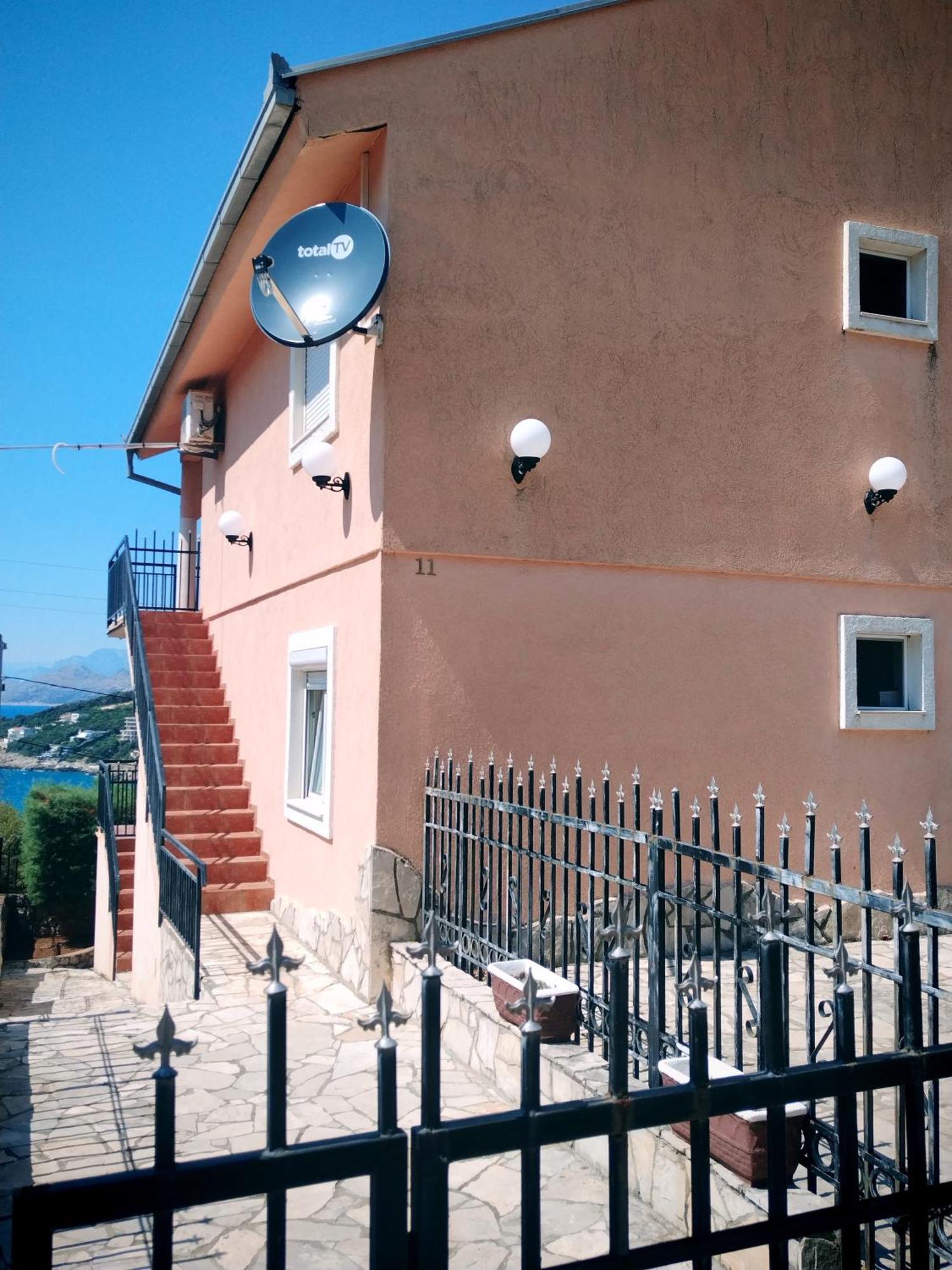 Apartmani Ljubica Utjeha Luaran gambar